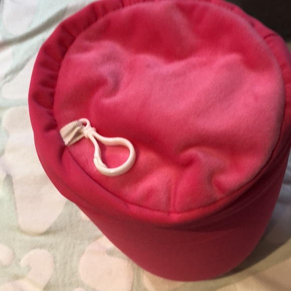 Hot pink travel pillow - Picture 4 of 4
